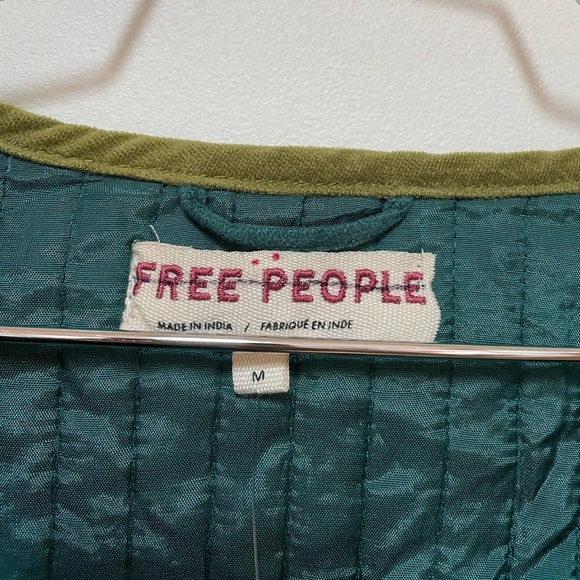 NWOT Free People We The Free Natalia Velvet Jacket Size Medium - Picture 9 of 16